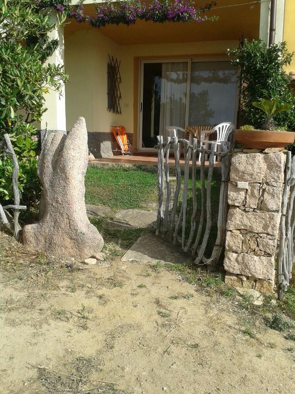 Appartamenti Salusai Trinità dʼAgultu Extérieur photo