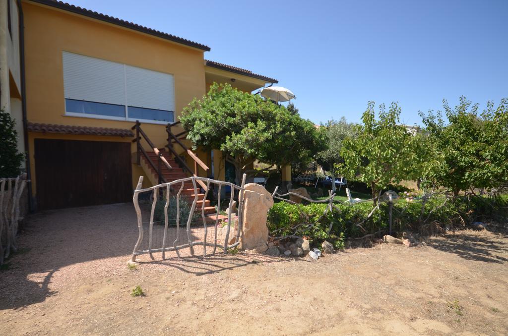 Appartamenti Salusai Trinità dʼAgultu Extérieur photo